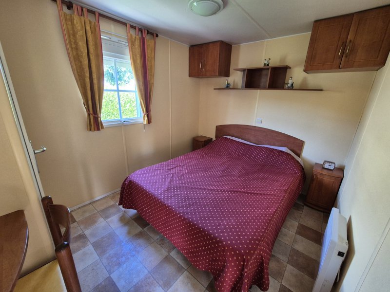 Maison à vendre à Ambon Terrain + mobil home au sein d