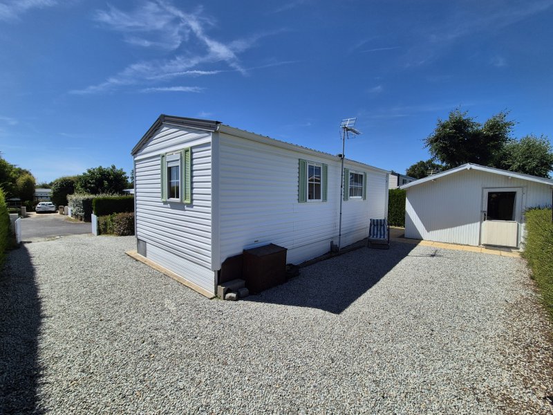 Maison à vendre à Ambon Terrain + mobil home au sein d