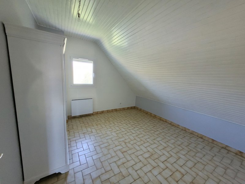 Maison à vendre à Ambon AMBON PLAGE Maison 4 chambres 600m mer