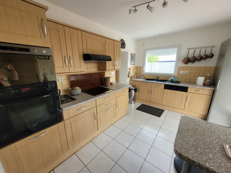 Maison à vendre à Damgan DAMGAN MAISON FAMILLIALE 4 CHAMBRES  !