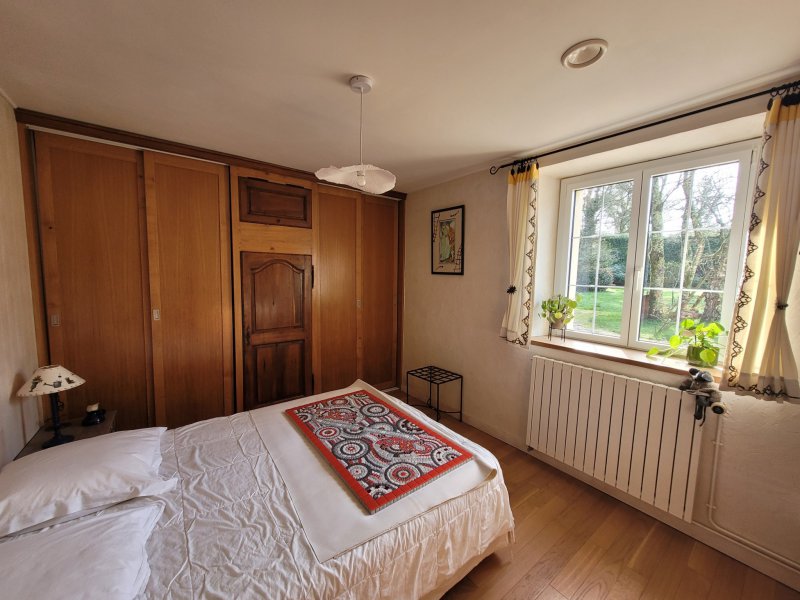 Maison à vendre à Lauzach Longère en pierre de plain-pied, 3 chambres sur 1820m2