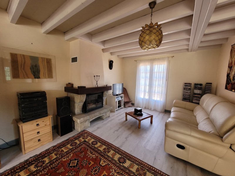 Maison à vendre à Surzur Maison de caractère 158 m2 sur terrain arobré de 1565 m2