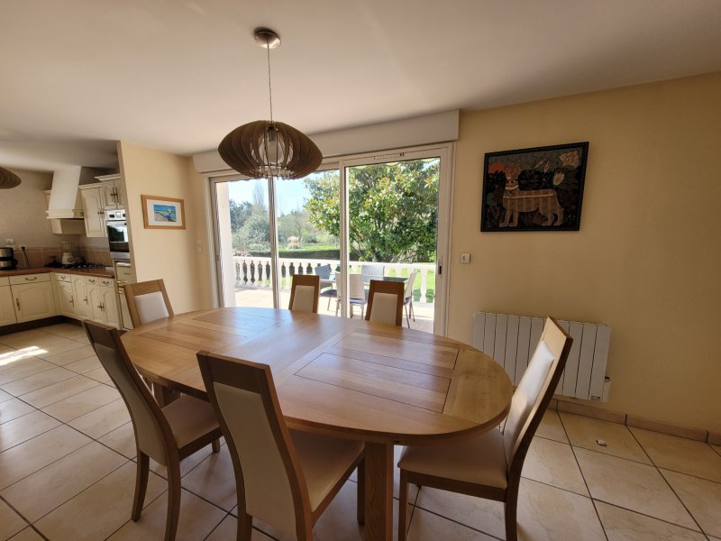 Maison à vendre à Surzur Maison de caractère 158 m2 sur terrain arobré de 1565 m2