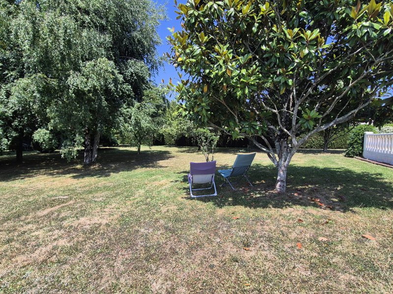 Maison à vendre à Surzur Maison de caractère 158 m2 sur terrain arobré de 1565 m2