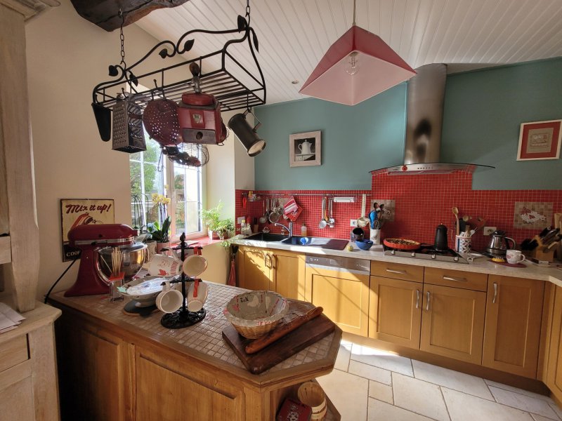 Maison à vendre à Lauzach Longère en pierre de plain-pied, 3 chambres sur 1820m2