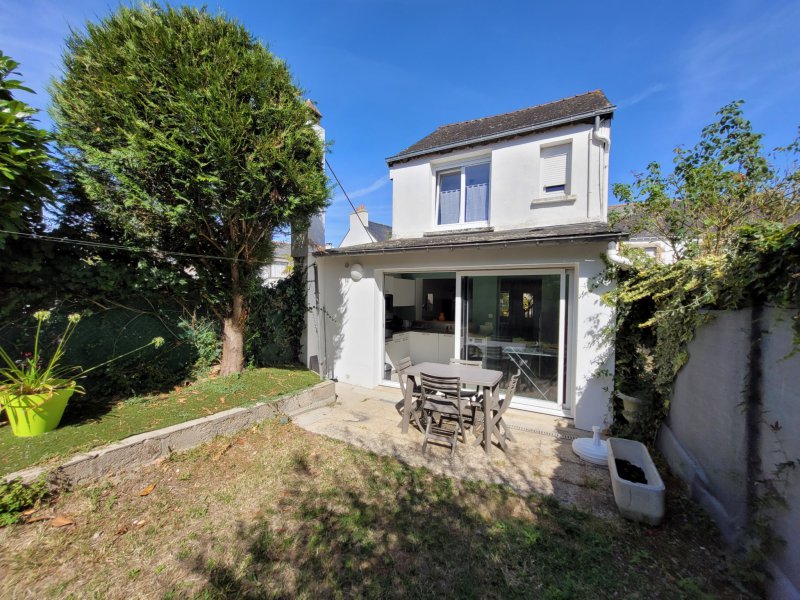 Maison à vendre à Damgan Maison centre de Damgan 2 chambres et jardin