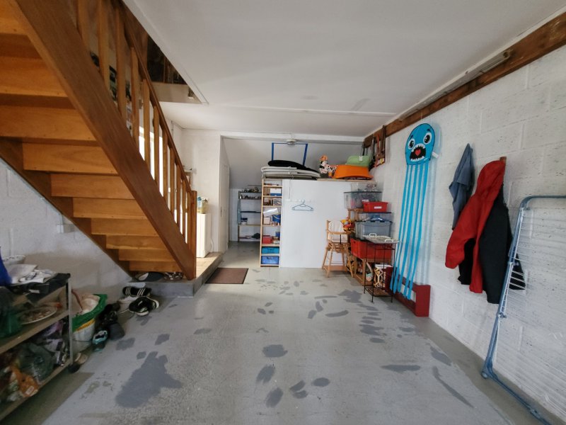 Maison à vendre à Damgan Maison plain-pied avec jardin clos, terrasse et deux garages