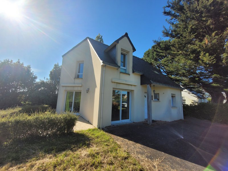 Maison à vendre à Damgan Maison 4 chambres avec jardin au calme à Pénerf