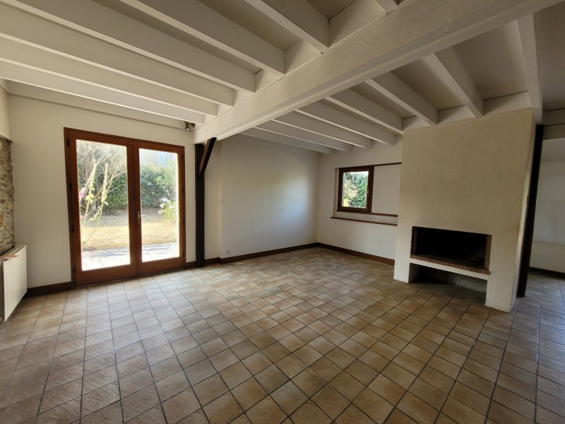 Maison à vendre à Damgan A proximité de la mer et de la rivière de Pénerf
