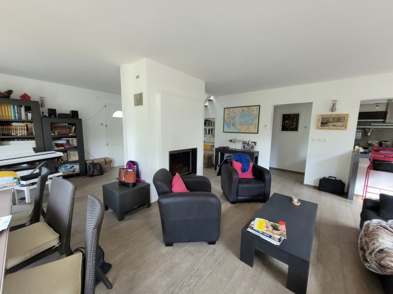Maison à vendre à Le Tour-du-Parc Maison de 2009 sur 1400m2 de terrain environ