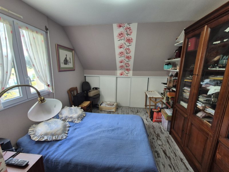 Maison à vendre à Ambon AMBON   Maison familiale 4 chbres à 150 m de la plage avec j