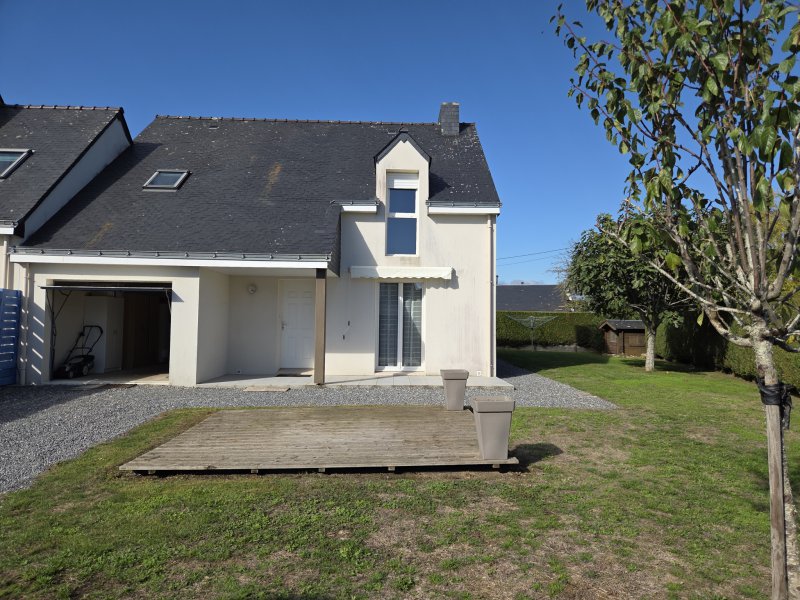 Maison familiale avec garage
