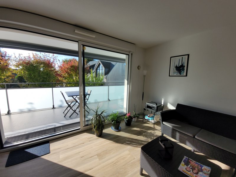 Damgan appartement 2 chambres balcon garage centre ville
