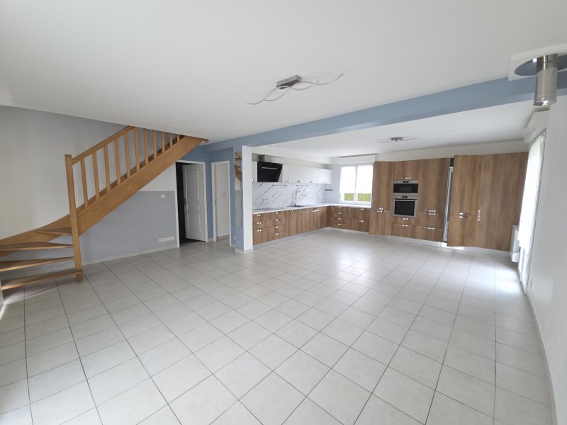 Maison familiale avec garage