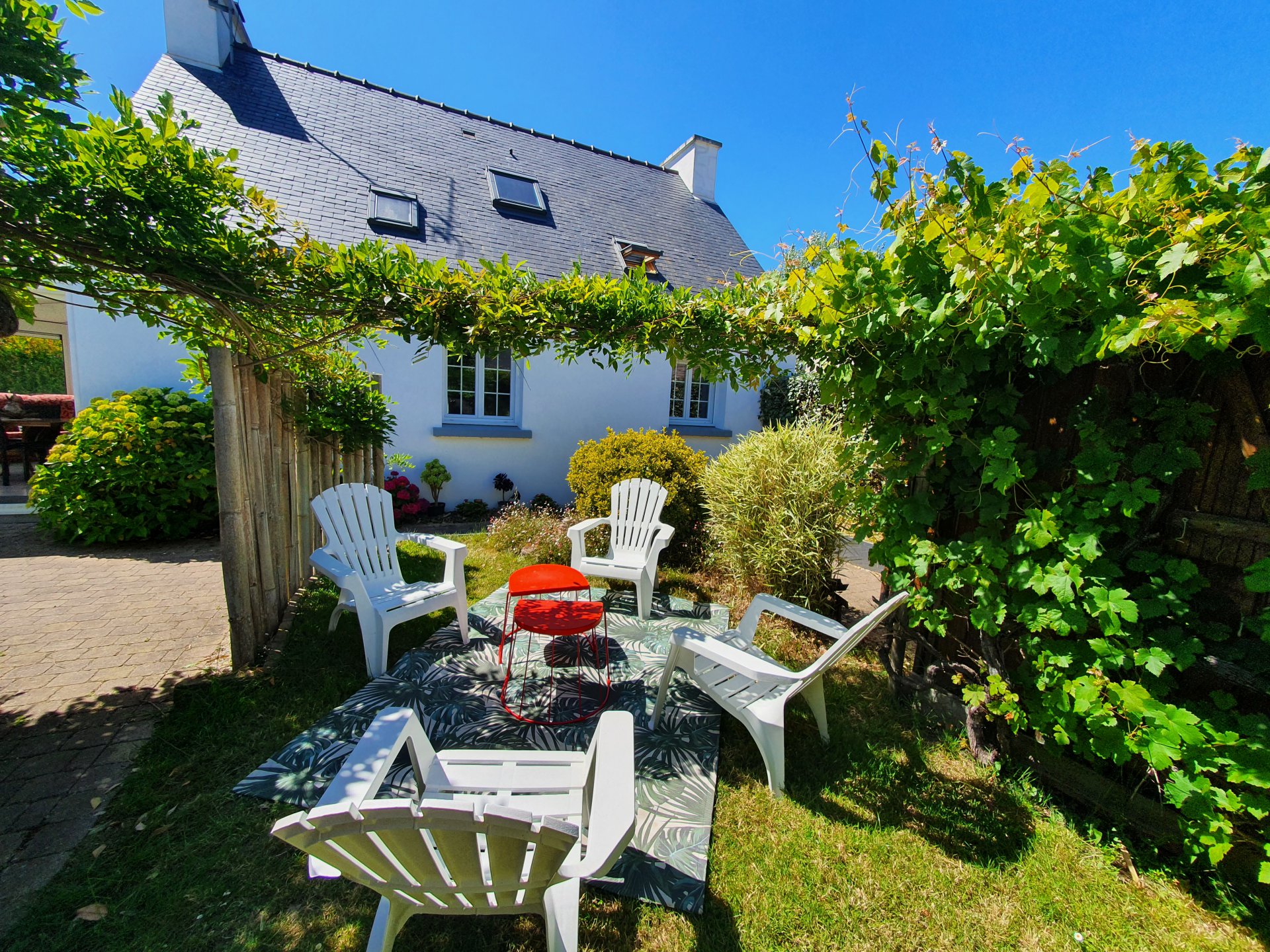 Maison à louer à Damgan Location pour 4/5 personnes. Située à 600m de la plage