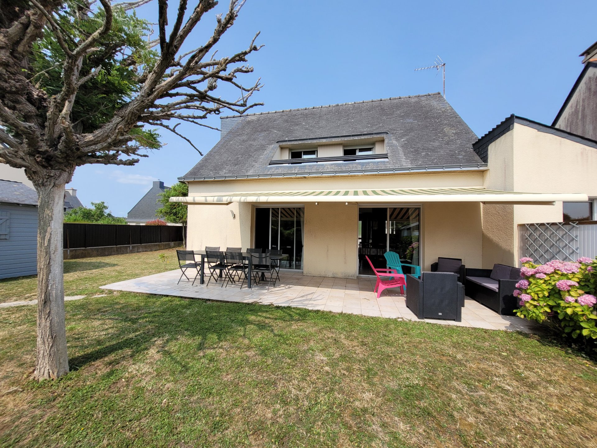 Maison à louer à Damgan Location pour 8 personnes. Située à 300m de la plage