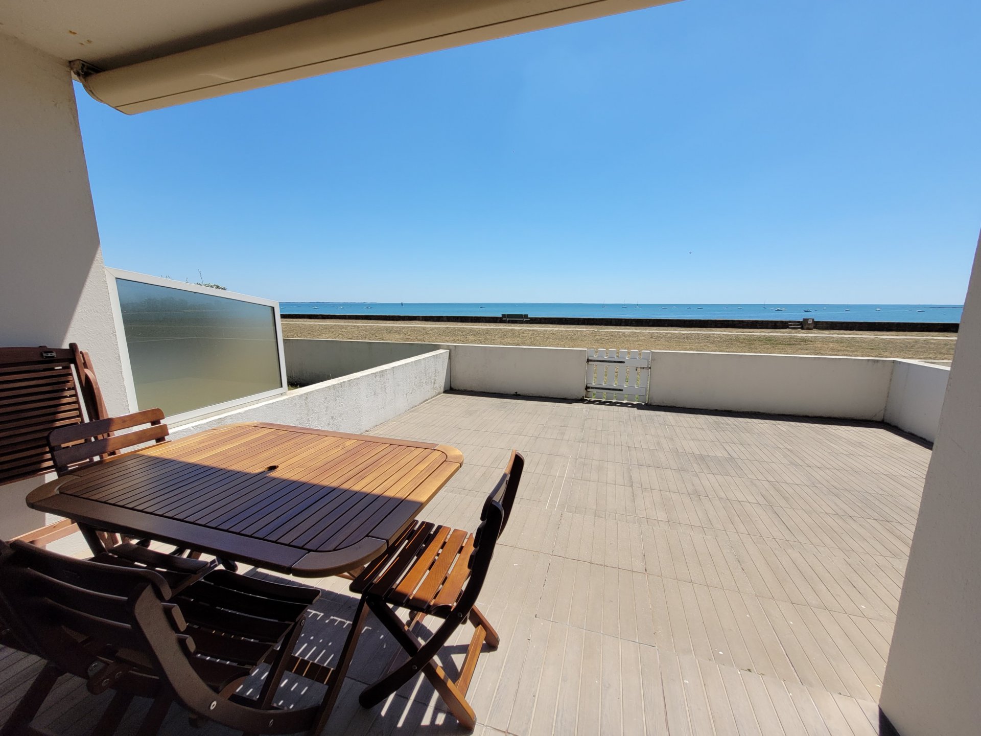 Appartement à louer à Damgan Location pour 4 personnes. T3 accès direct à la mer