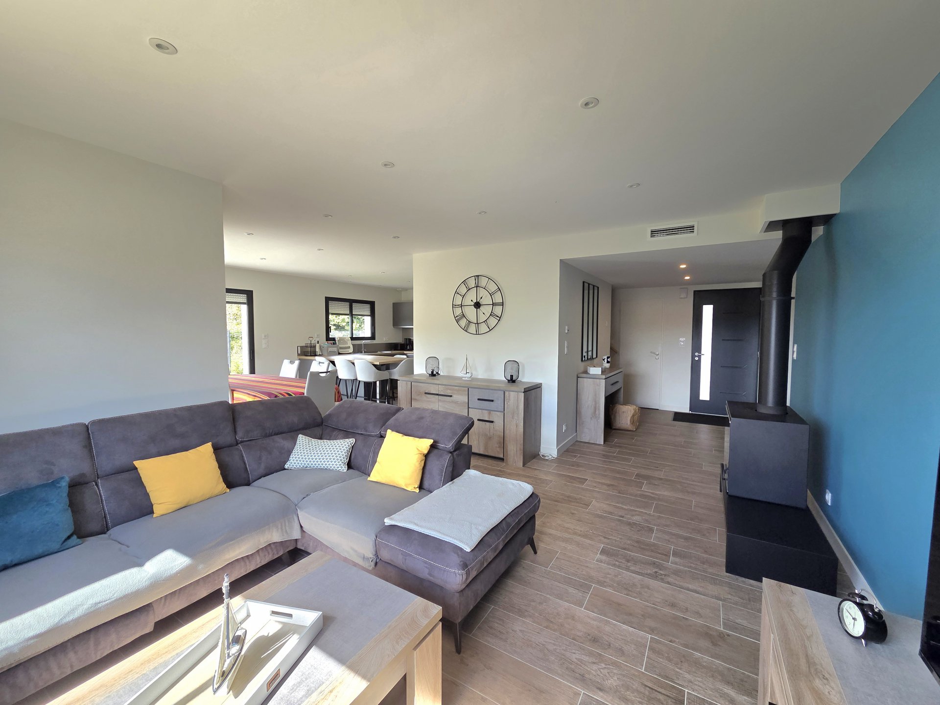 Maison à louer à Damgan Location pour 8/10 personnes. Maison neuve à 600m de la plage