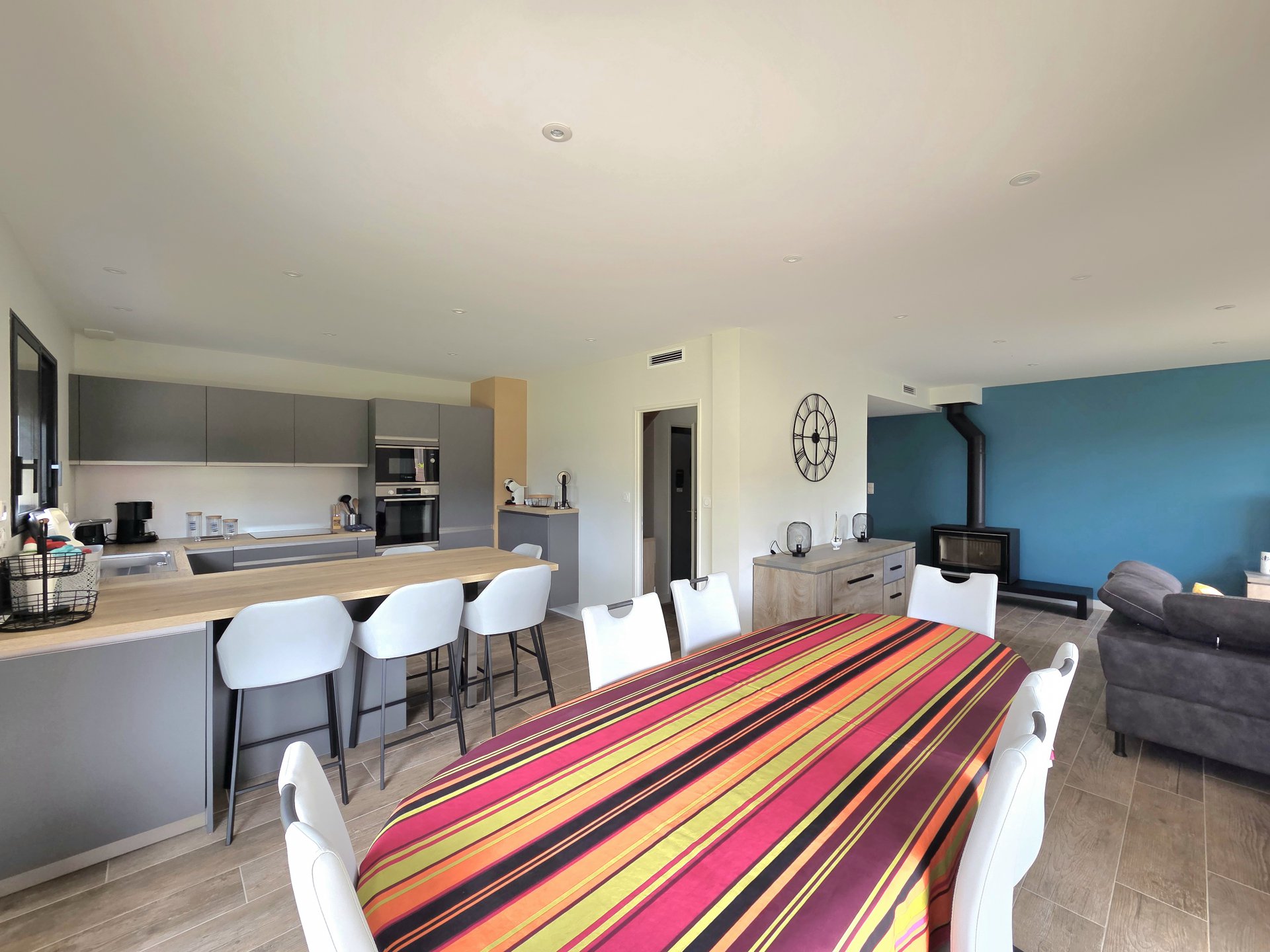 Maison à louer à Damgan Location pour 8/10 personnes. Maison neuve à 600m de la plage