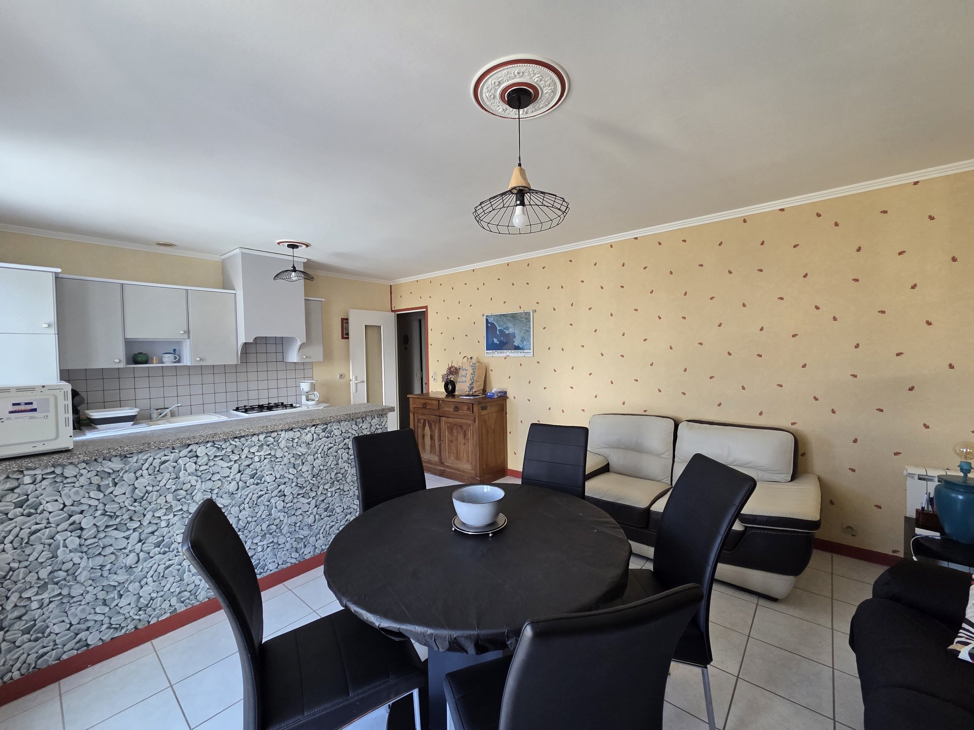 Maison à louer à Damgan Location pour 4/5 personnes. Plain pied, à 550m du centre 